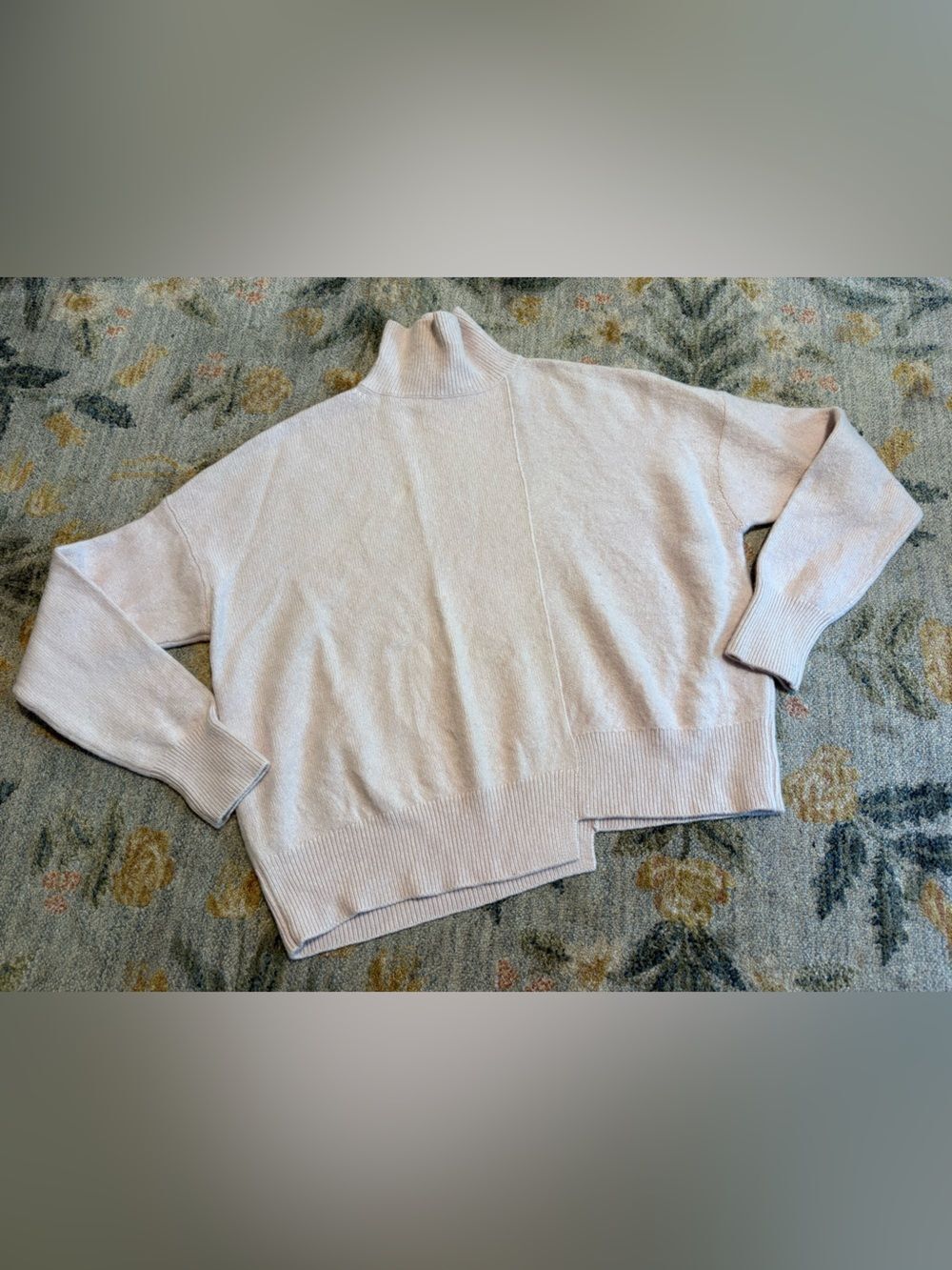 Vince Asymmetric Wool and Cashmere Blend Sweater Small Pink